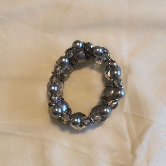 Chunky stretch bracelet. - Picture 2 of 2